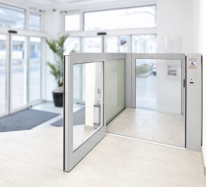 ganser ghb50 rollstuhl hublift aussen 110