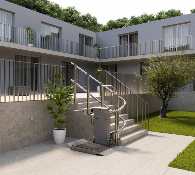 rollstuhllift kurvige treppe aussen 110